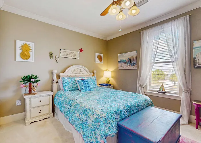 Holiday home Lofted Getaway With Lovely Water Views Saltwater Pool & Multiple Decks Gulf Shores