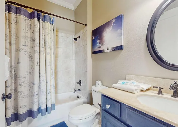 Lofted Getaway With Lovely Water Views Saltwater Pool & Multiple Decks Holiday home *